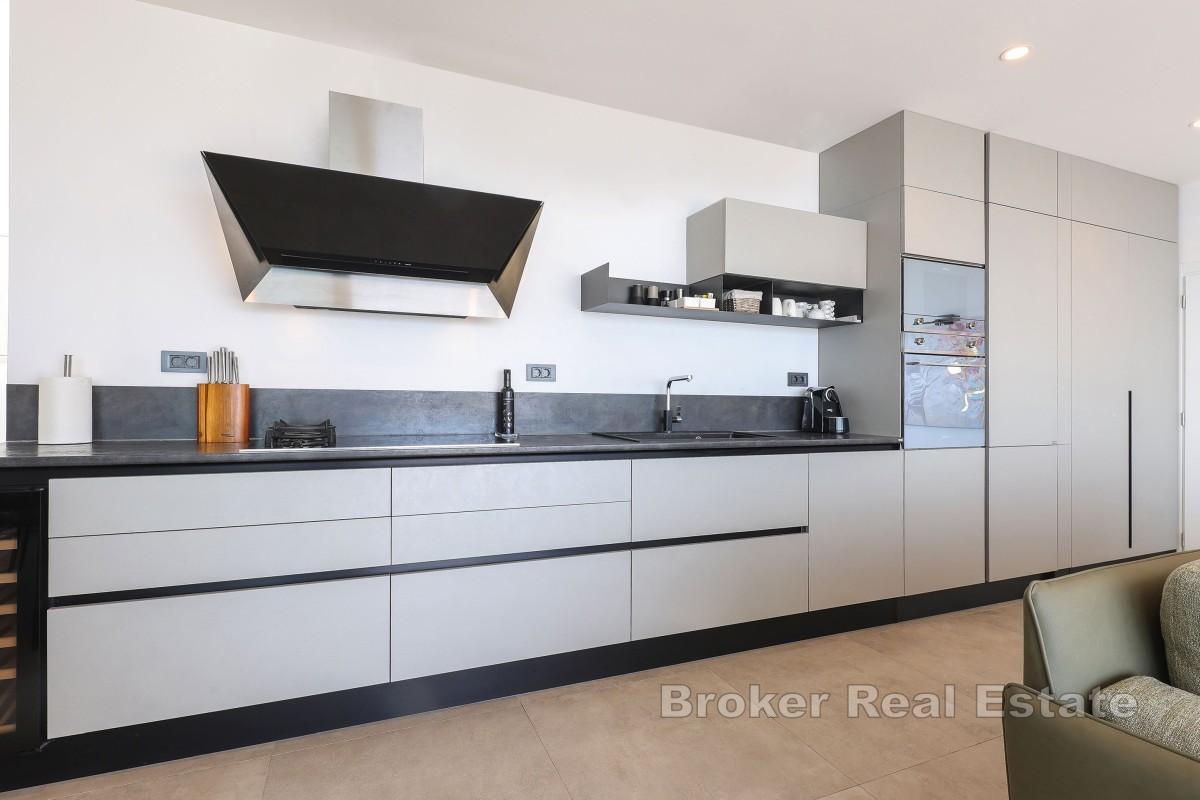 Villa con piscina e vista sul Golfo del Quarnero