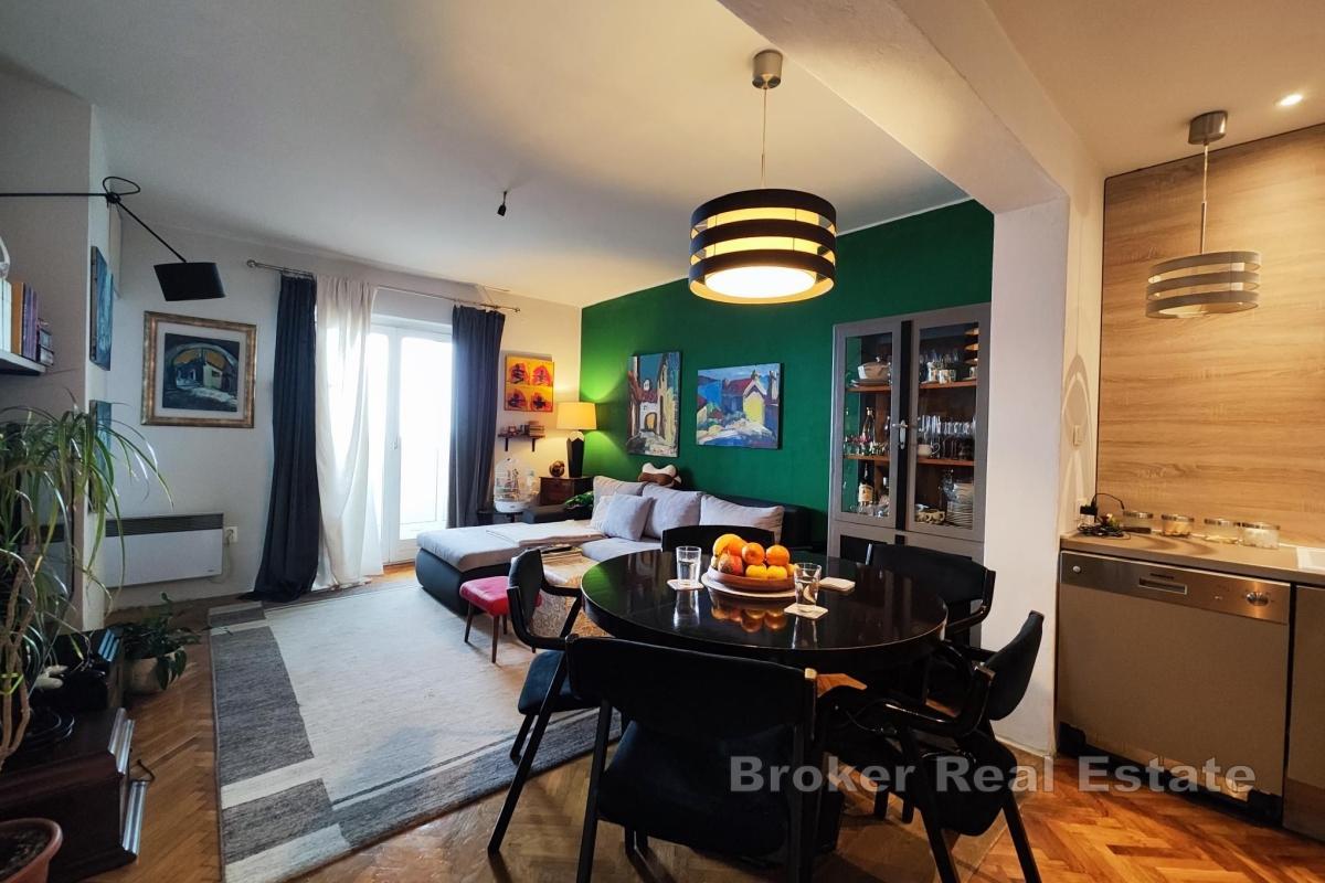 Zwei-Zimmer-Wohnung mit Meerblick