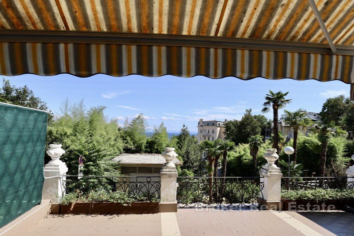 Appartamento con vista mare nel centro di Abbazia