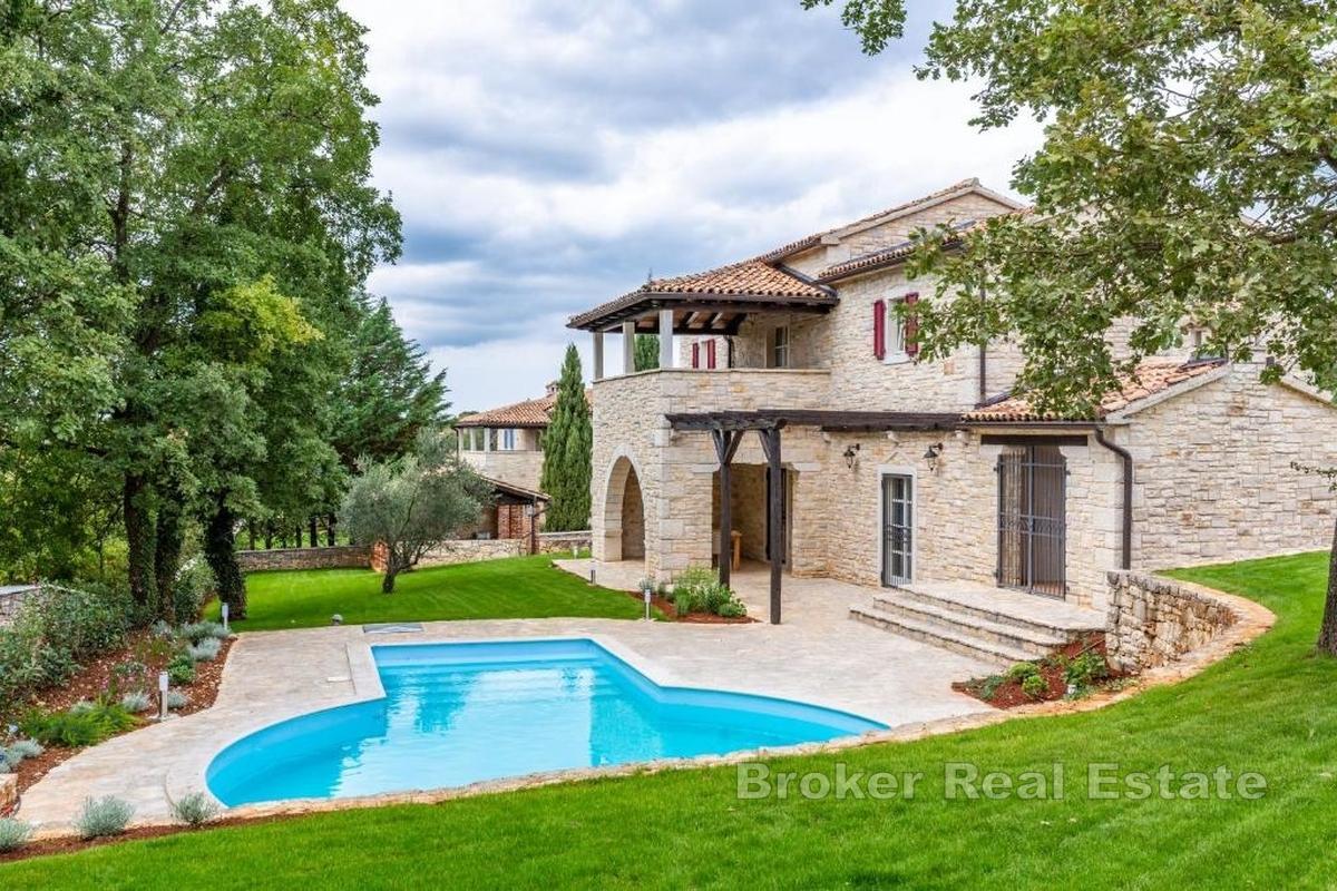 Autochtonní vila ve střední Istrii s moderním designem