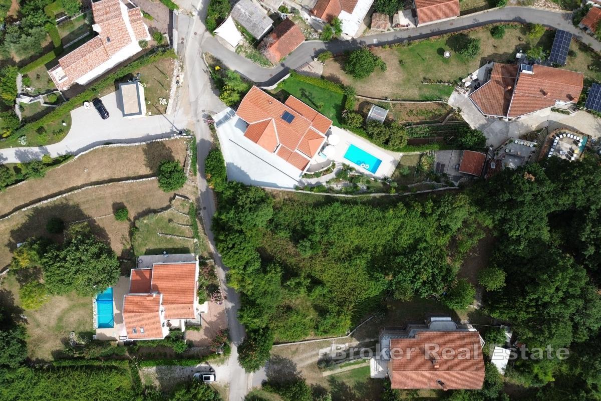 Terrain constructible attractif avec permis de construire près d'Opatija