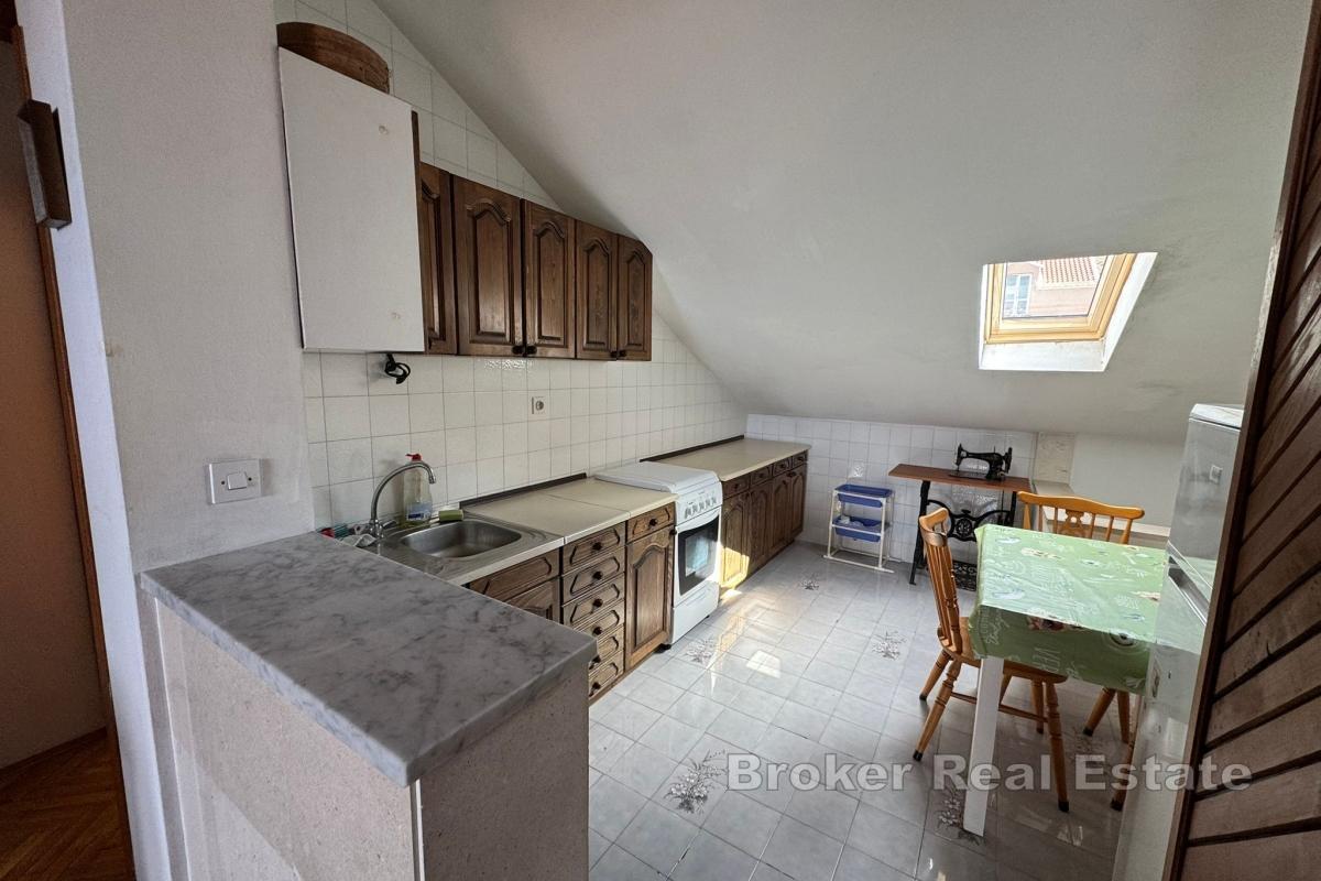 Romslig leilighet i rolig beliggenhet i Lapad