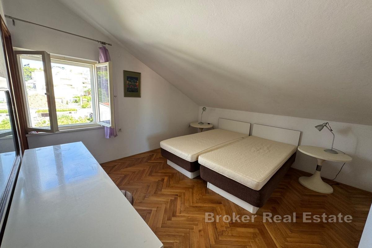 Prostorný byt v klidné lokalitě v Lapadu