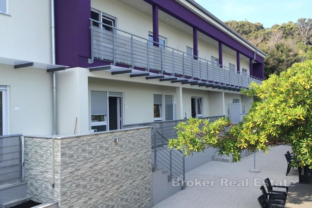 Palazzina in prima fila al mare