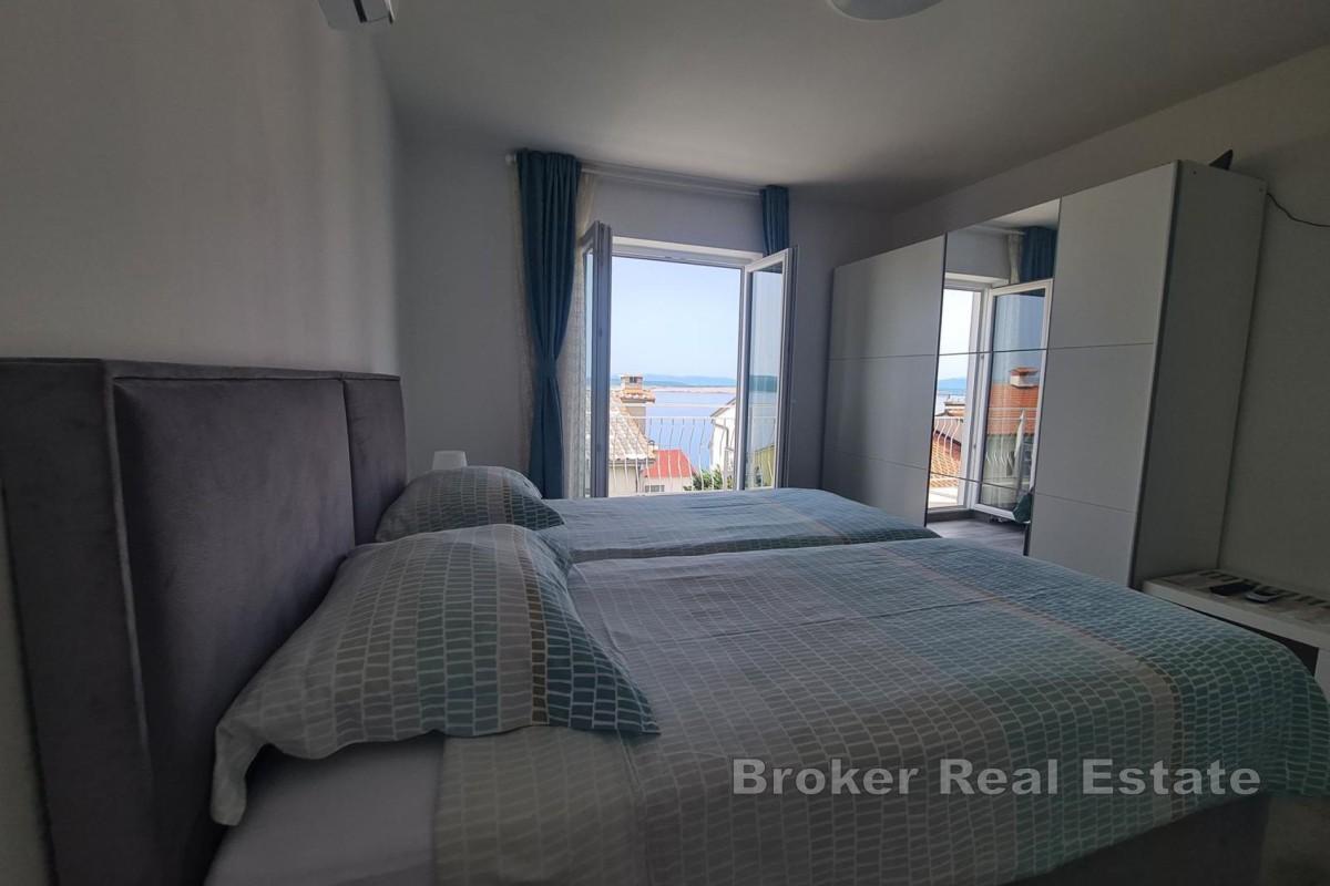 Immeuble avec vue sur la mer