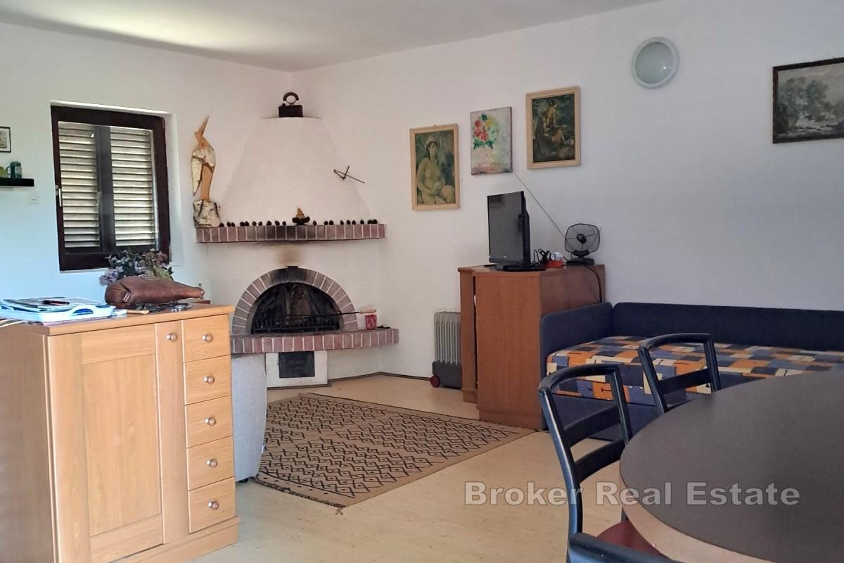 Kuća u blizini rijeke Kupe