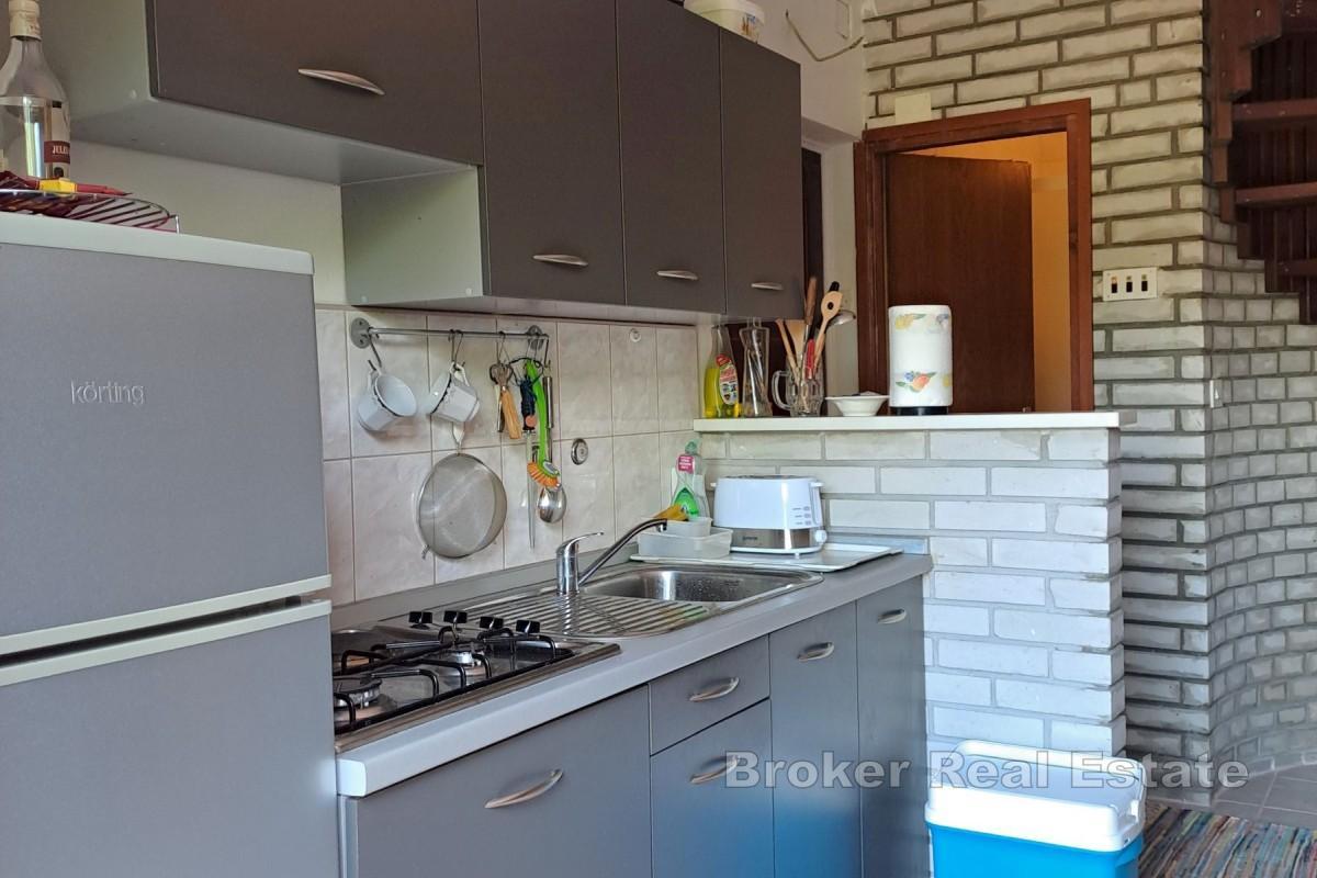 Kuća  u blizini rijeke Kupe