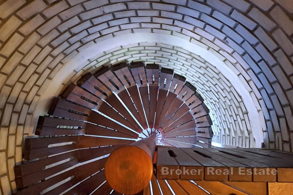 Kuća  u blizini rijeke Kupe