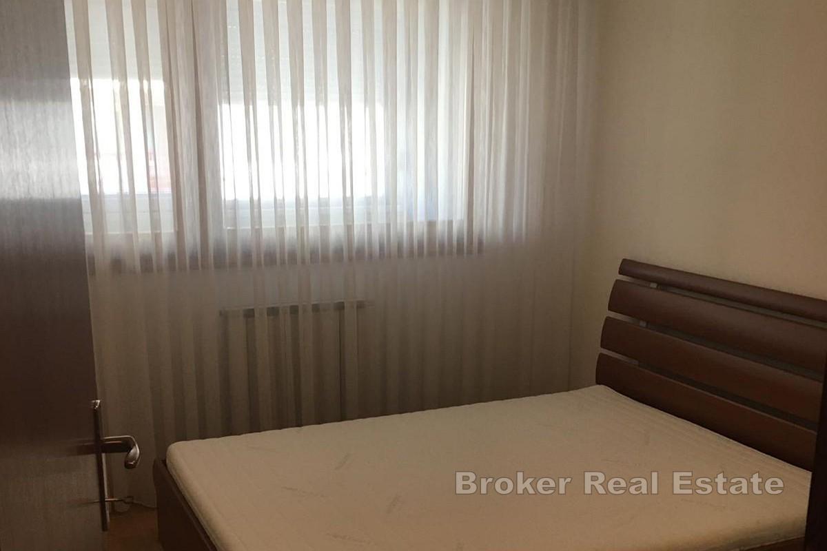 Appartement confortable avec loggia