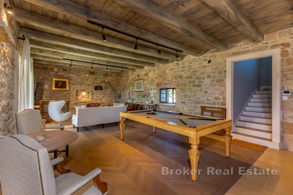 Villa de luxe avec court de tennis