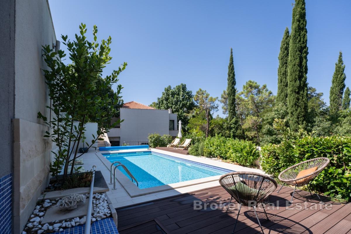 Modern villa med pool