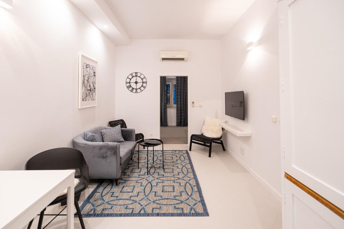 Villa med pool vid havet