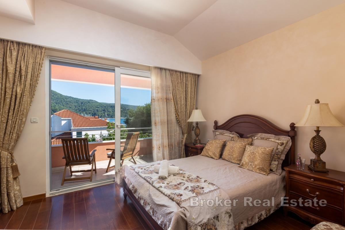 Vila s bazenom