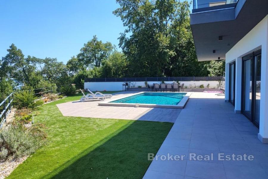 Nowoczesna willa z panoramicznym widokiem na morze w pobliżu Lovranu