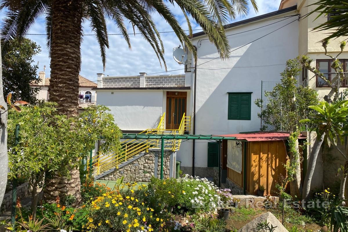 Casa vicino al centro di Lussinpiccolo