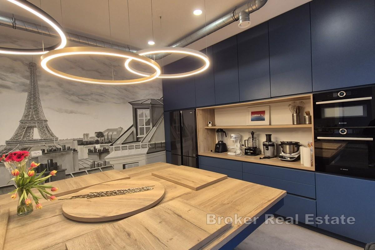 Gewerbefläche im Stadtzentrum mit sicherem Parkplatz