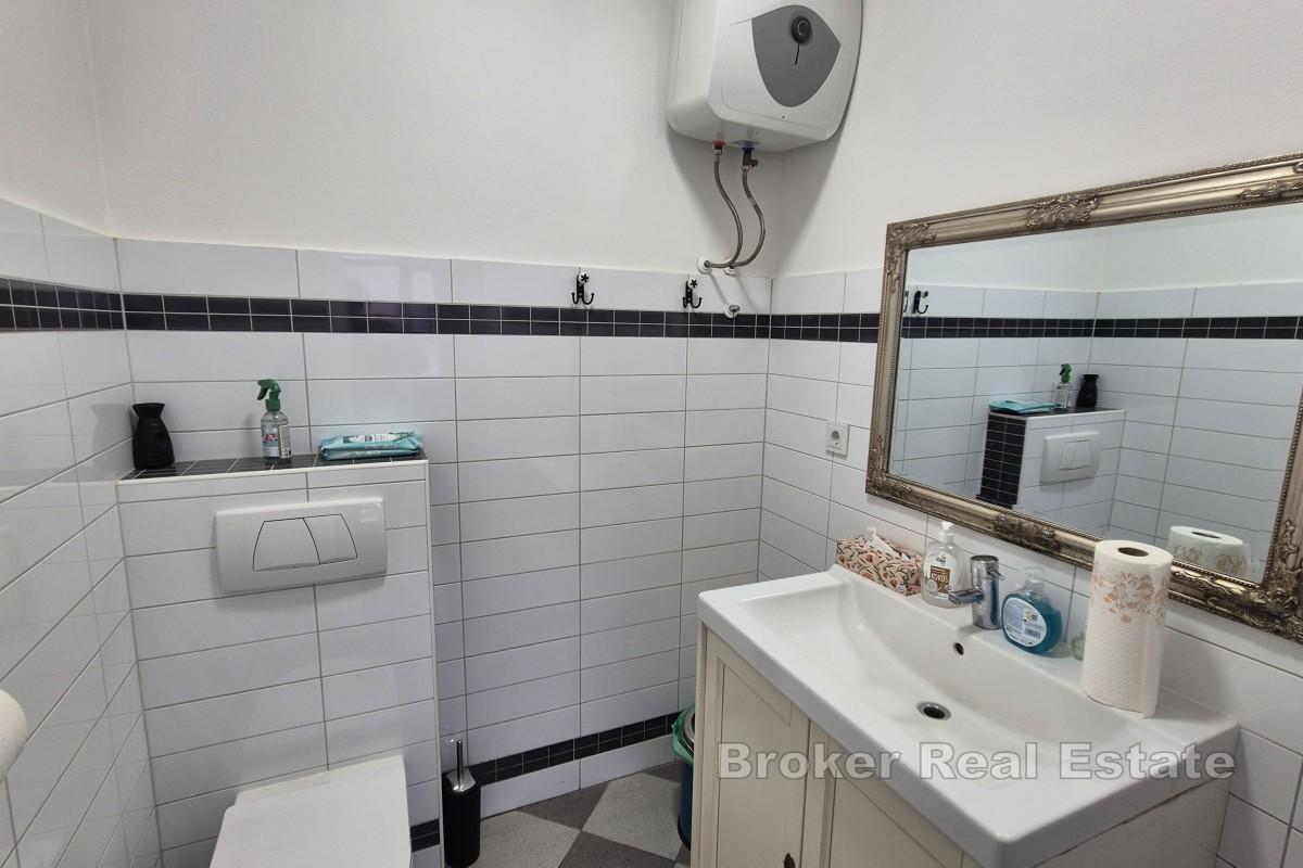 Gewerbefläche im Stadtzentrum mit sicherem Parkplatz