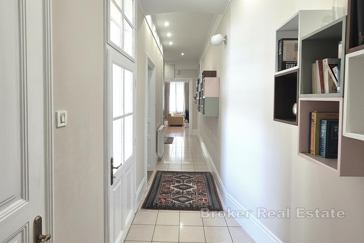 Appartement meublé moderne en centre-ville