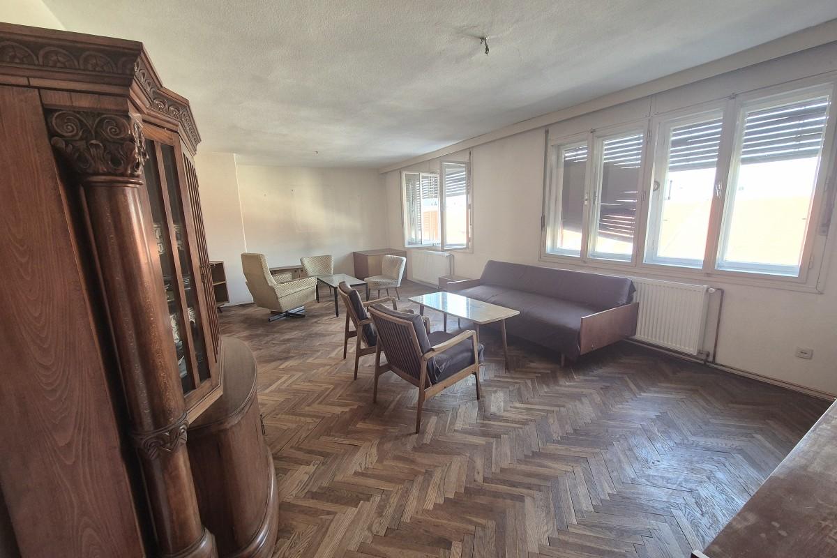 001-1032-06-Zagreb-apartment-for-renovation-in-an-attractive-location-for-sale