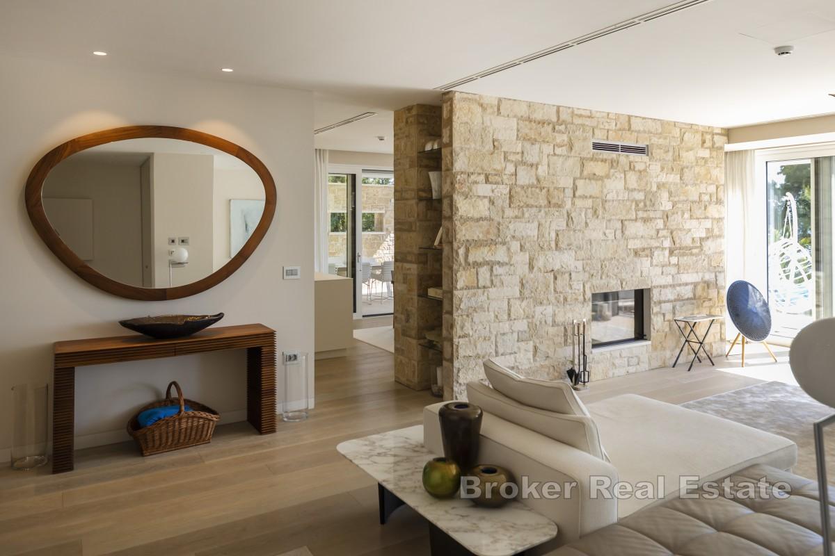 Villa d'architecte en première ligne de mer