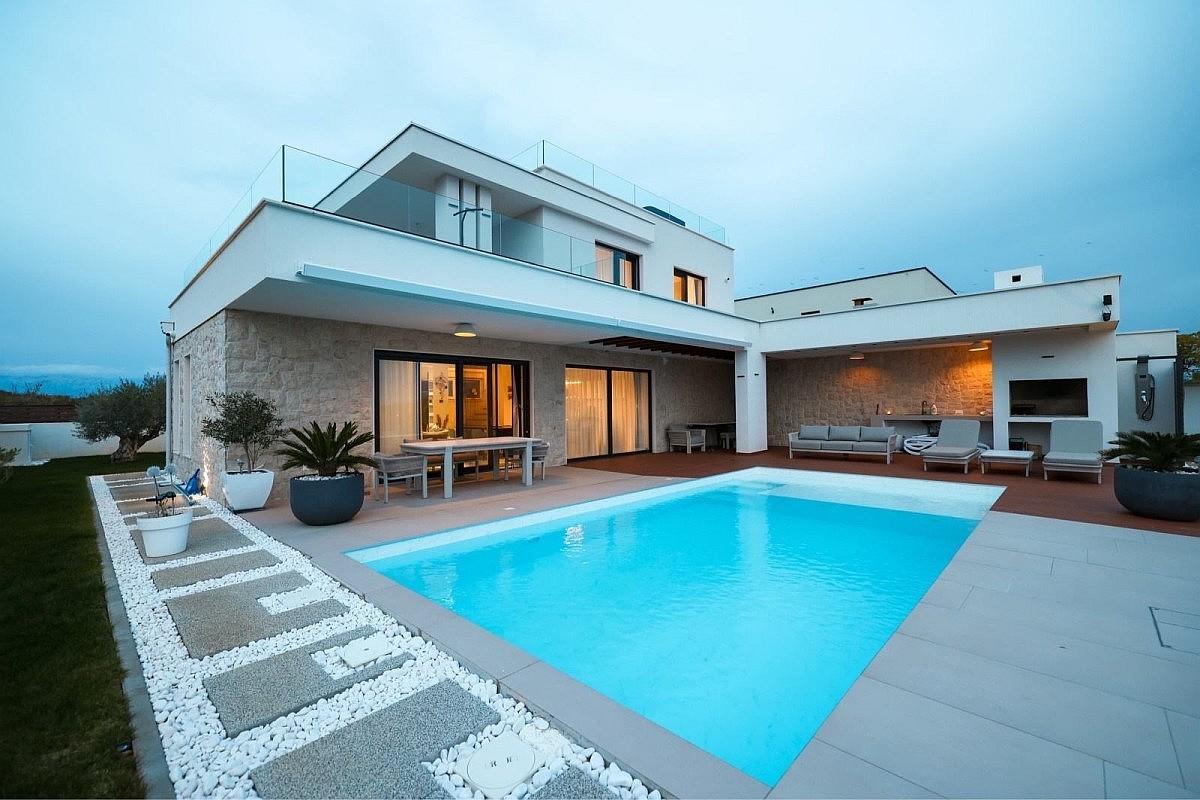 001-1033-03-Zadar-area-modern-villa-with-pool-and-sea-view-for-sale