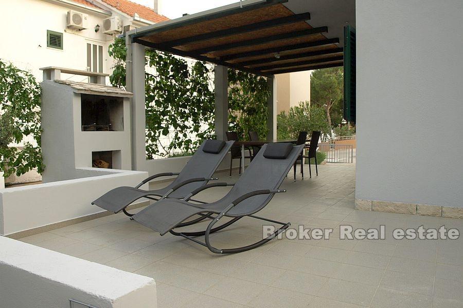 Građevinsko zemljište s malom kućom