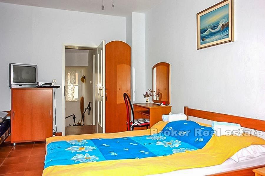 Family villa with swimming pool, waterfront