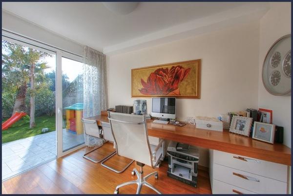 Schöne moderne Villa