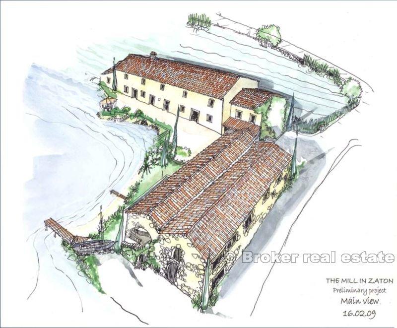 Deux maisons dans la baie, à vendre