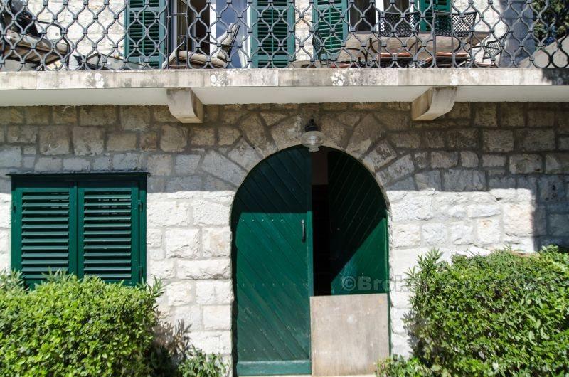 Belle maison en pierre ancienne, à vendre