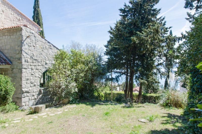 Krásný starý kamenný dům, na prodej