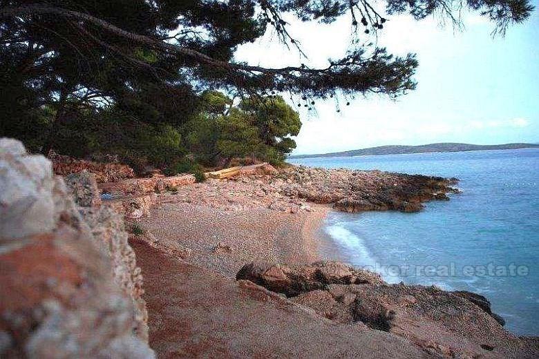 Дом первый ряд от моря, на продажу