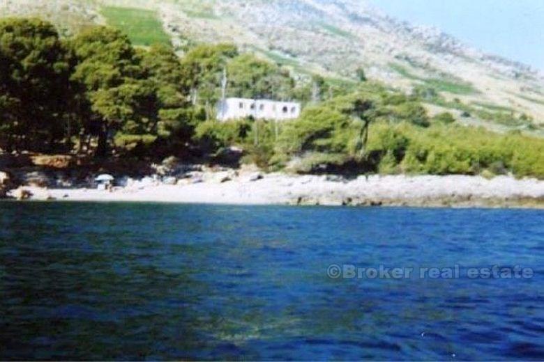 Дом первый ряд от моря, на продажу