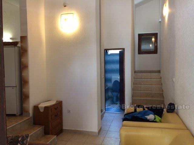 Kuća s prekrasnim pogledom na prodaju