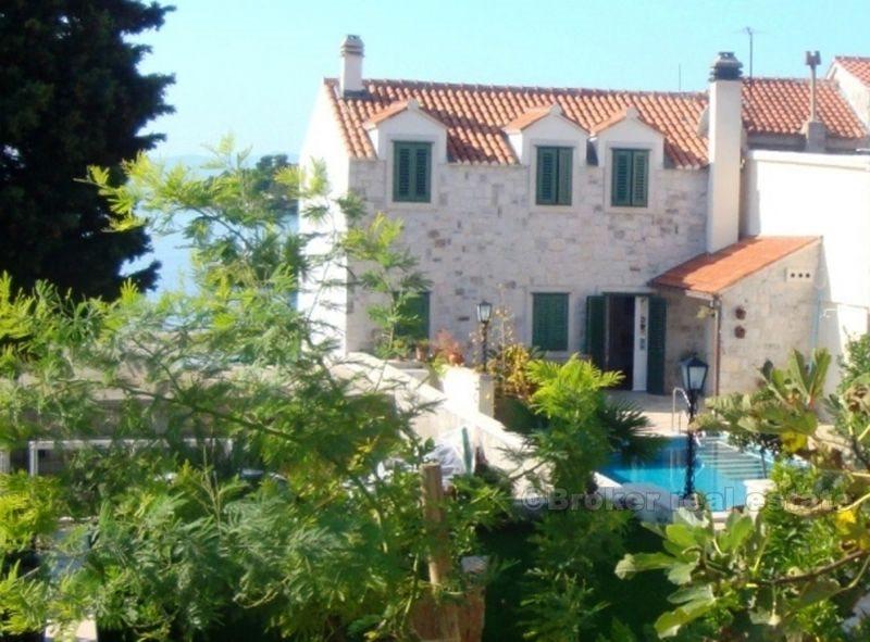 Villa in riva al mare