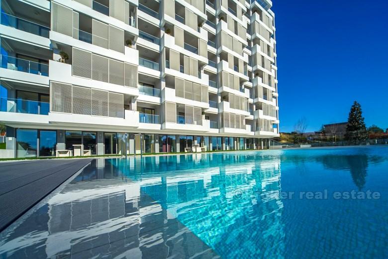 Luksusowy apartament z dwiema sypialniami w elitarnym budynku