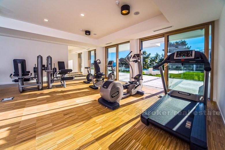 Luksusowy apartament z dwiema sypialniami w elitarnym budynku