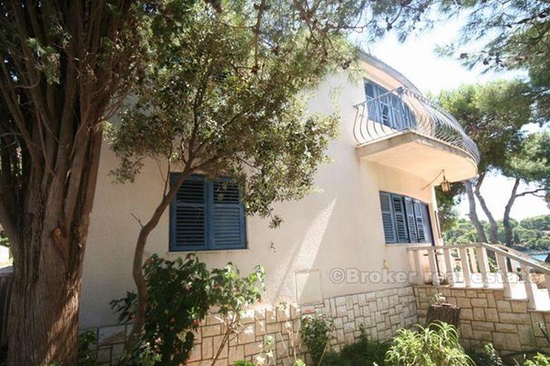 Samostojeća kuća u blizini mora