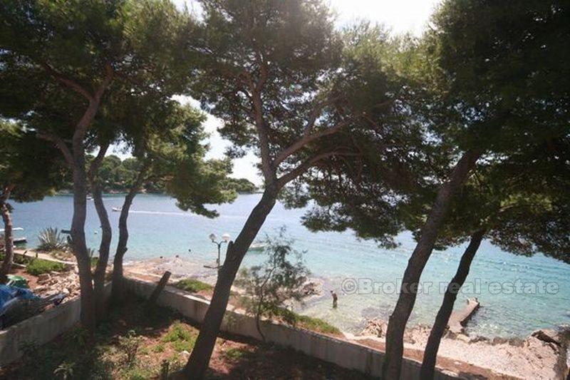 Casa indipendente in riva al mare