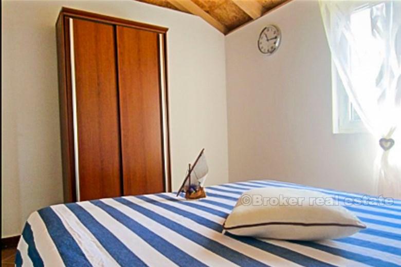 Villa unica su due piani