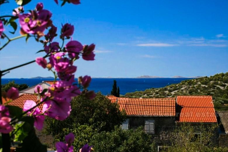 Fristående hus med utsikt över havet, till salu