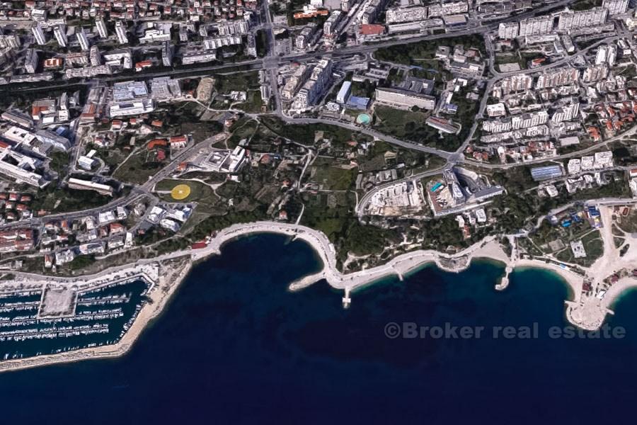 Building land with panoramic sea view, on sale