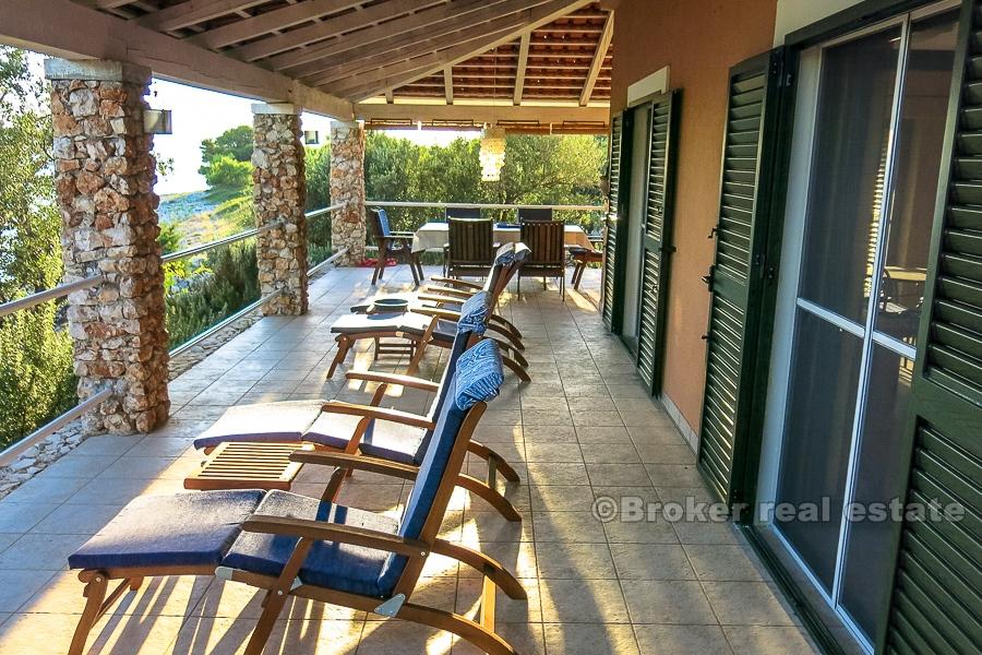 House on the sea, on a small islet, for sale