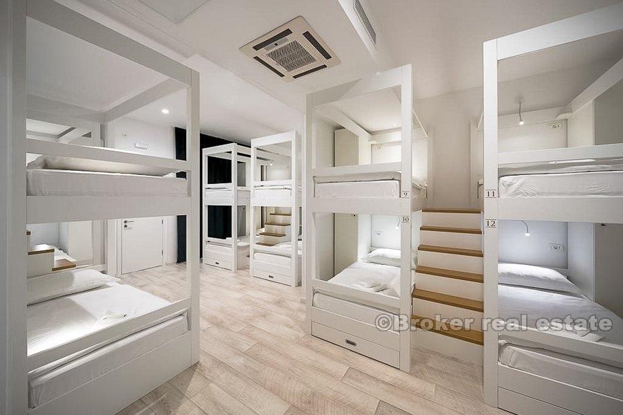 Meje, potpuno novi hostel