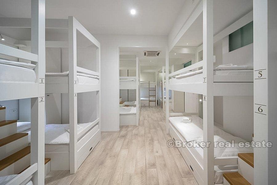 Meje, potpuno novi hostel