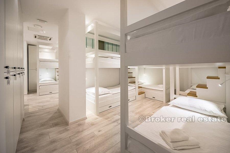 Meje, potpuno novi hostel