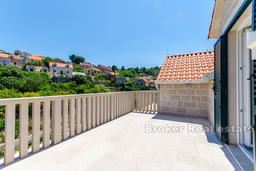 Жилой дом с видом на море