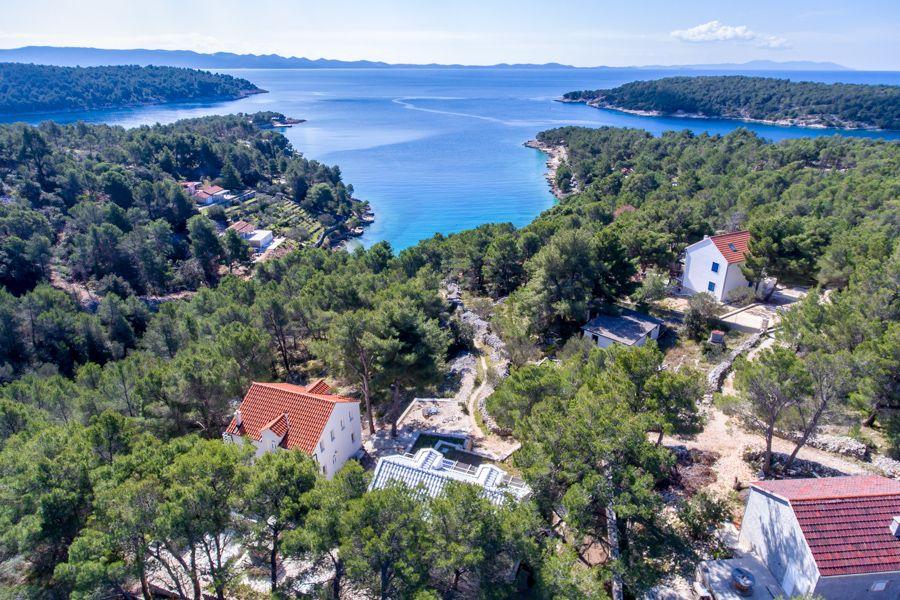 001-2011-90-Brac-house-sea-view-for-sale