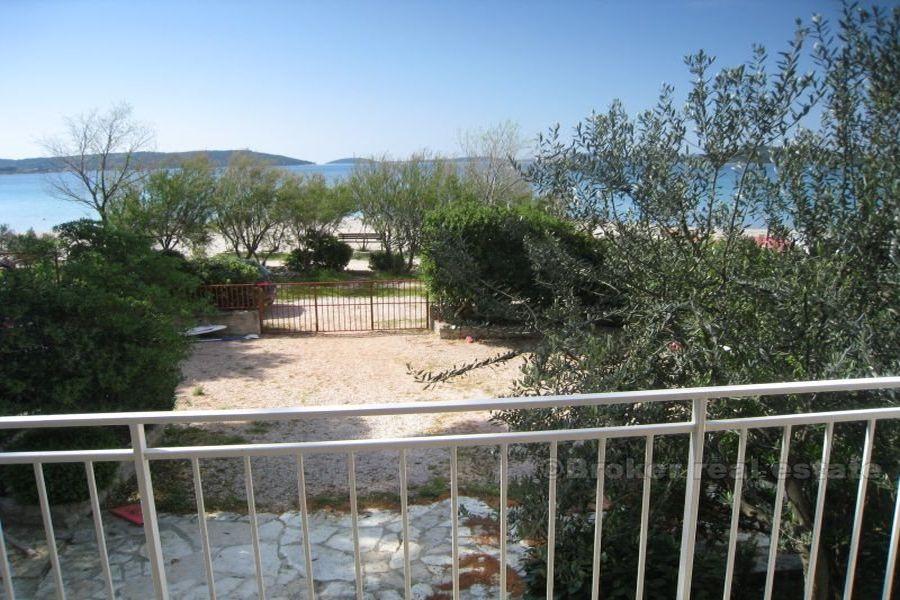 Family house first row to the sea, for sale