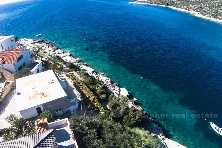 Dom jednorodzinny w pierwszym rzędzie do morza, na sprzedaż